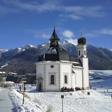 Haus Foehrenwald Mundeblick Апартаменти *