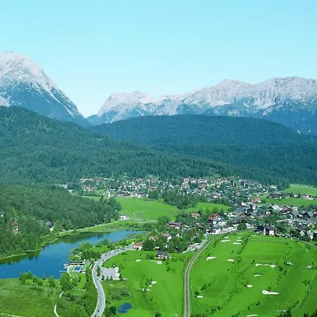 Apartment Haus Fohrenwald Ferienwohnung Mundeblick Seefeld in Tirol